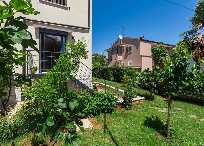 アパート Oleandar ポレッチ